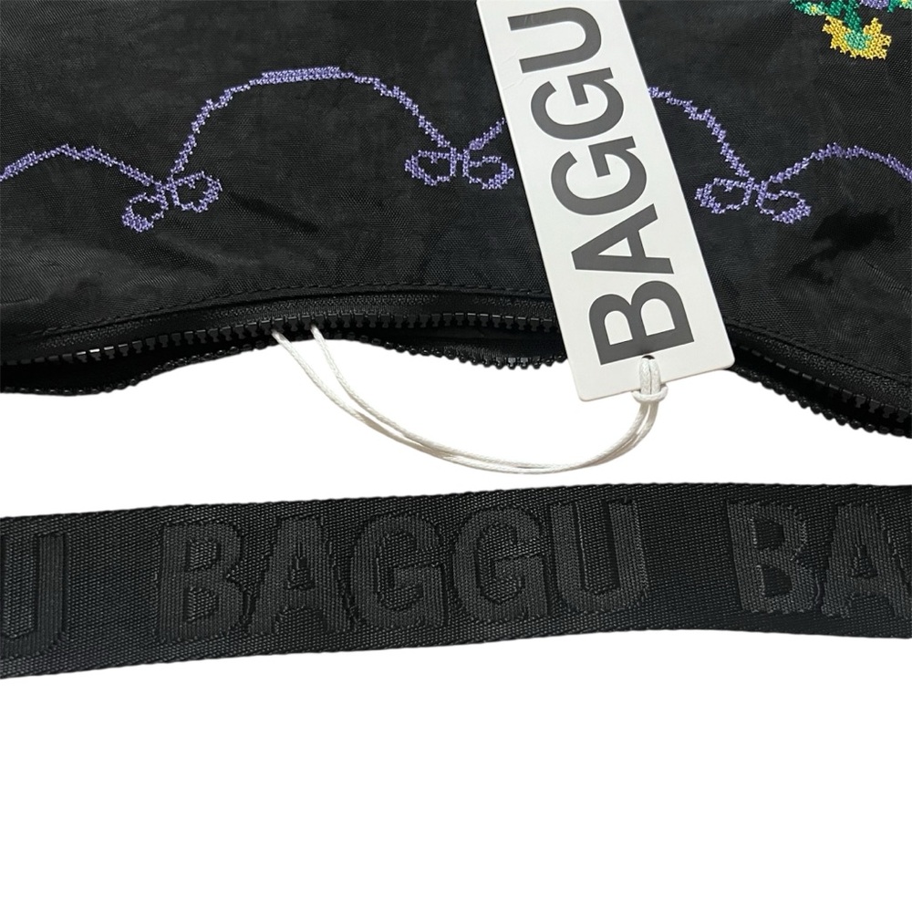 BAGGU Medium Nylon Crescent Bag Cross Stitch - Picture 5 of 5